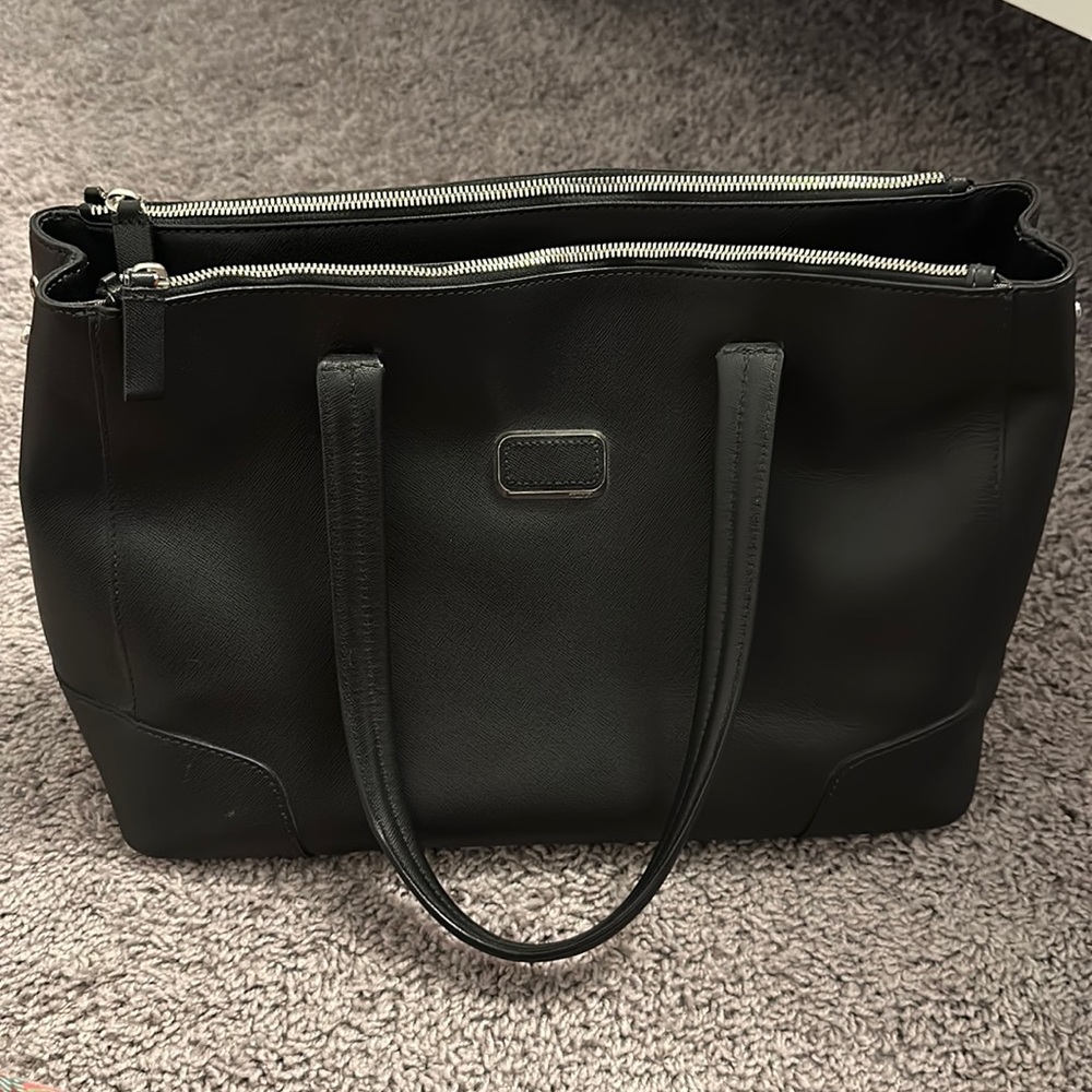 Tumi leather bag XL